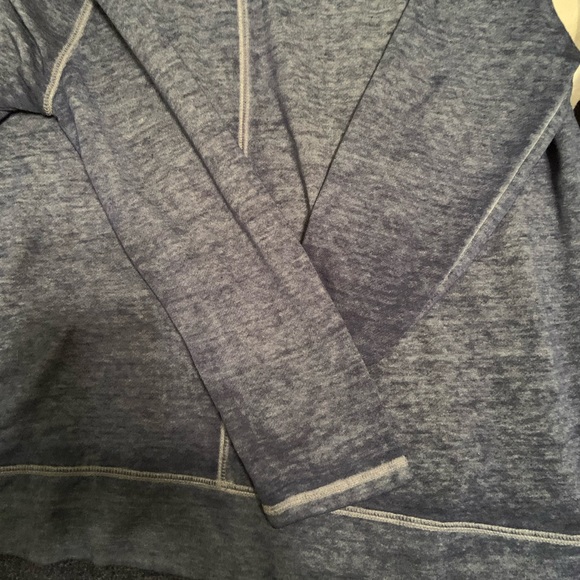 Woman’s long sleeves top - Picture 5 of 11